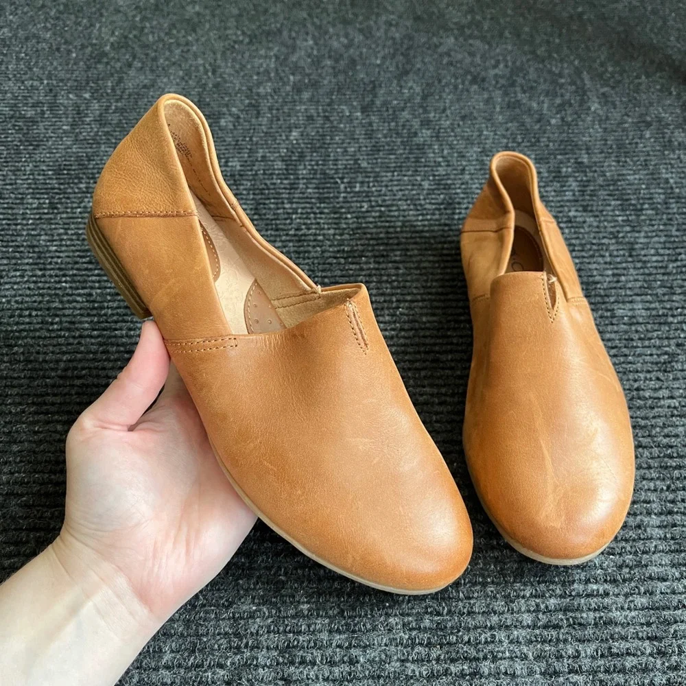 b.o.c. Born Concept Tan Leather Loafer Flats preppy women 8 Brown Slip On casual